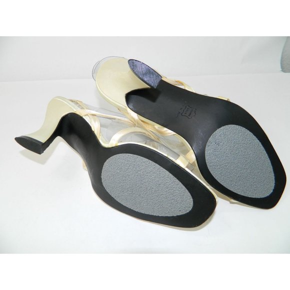 Caparros Size 8.5B Cream Heel Sandals Gold Lion Medusa Button Accent VersaceVibe - Picture 10 of 11